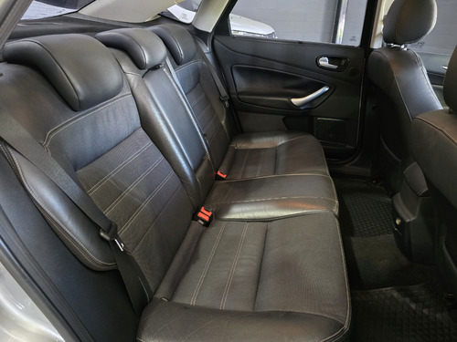 Ford Mondeo 2.5 Titanium M6