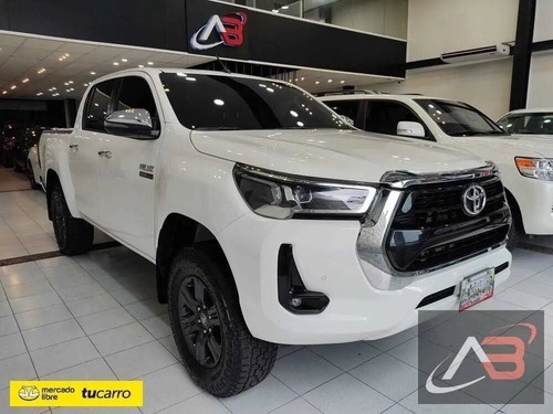 Imagen 3 de 13 de Toyota Hilux Turbo Diesel 4x4