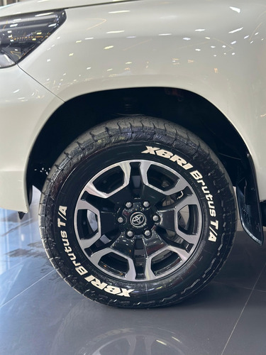 Toyota Hilux 2.8 D-4D TURBO DIESEL CD SRX 4X4 AUTOMÁTICO