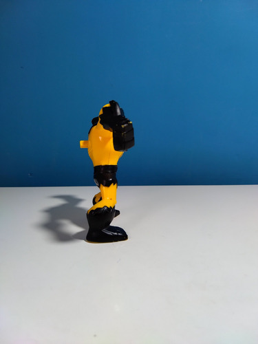 Muñeco Shocksquatch (ben 10) (Usado)