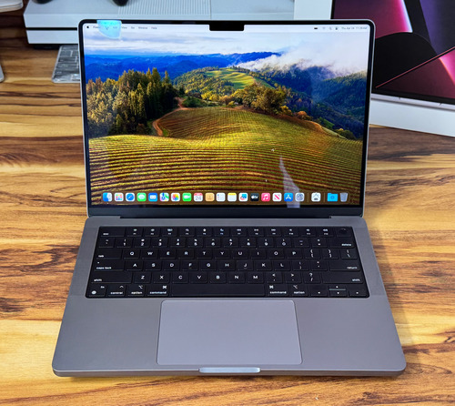 Macbook Pro M2 Pro 14 Gris (Usado)