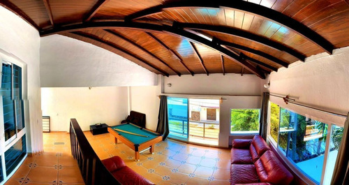 Imagen 3 de 10 de Bonita Residencia Con Alberca