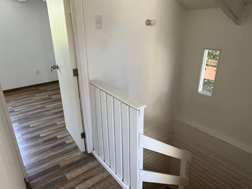 Casa De 2 Pisos, 3d-1b, Villa España, Puente Alto