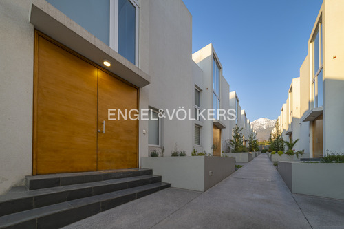 Casa En Las Pircas En Condominio