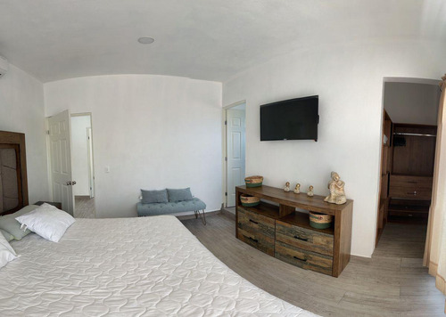 Casa Con Alberca Y Seguridad En Fraccionamiento De Tequesquitengo