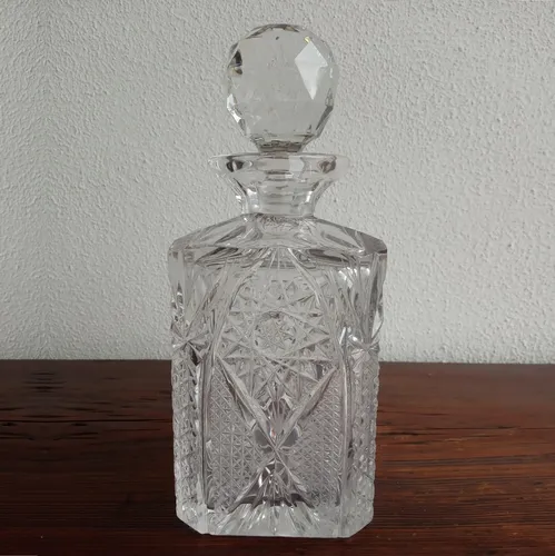 Licorera De Cristal Tallado (Usado)