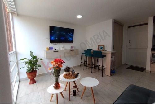 Venta De Apartamento En Sabaneta, Sector Maria Auxiliadora. Lindos Acabados