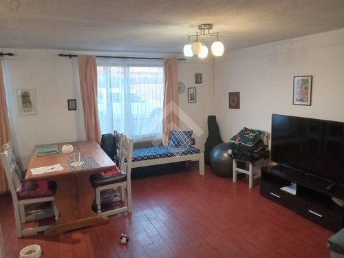 Casa En Venta De 5 Dorm. En Maipú Villa Los Heroes