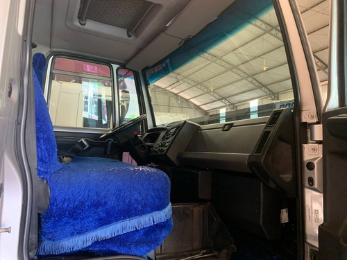 Imagem 8 de 12 de Ford Cargo 1119 2019