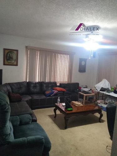 Cd Satélite - Casa En Venta Zona Sur De Monterrey Frente A Parque Y En Esquina