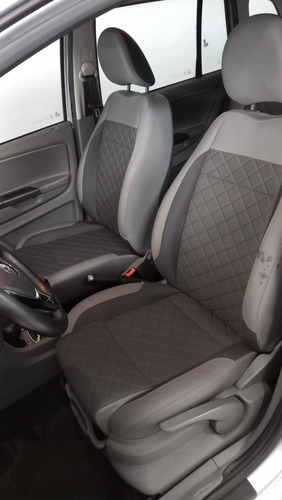 Imagen 8 de 12 de Volkswagen Suran 2016 1.6 Highline Msi Gnc