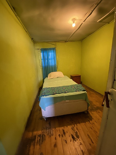Casa - Terreno En Pasaje Candelaria - Atrás De Parroquia