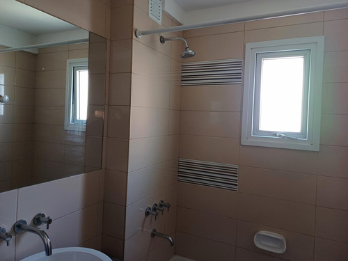 Alquiler Monoambiente En Monserrat. Apto Profesional