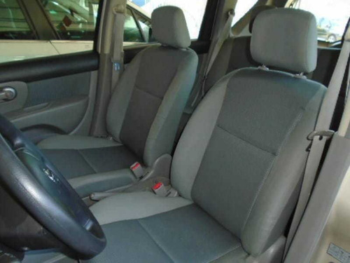 Nissan Livina S 1.8 16v Flex Automática
