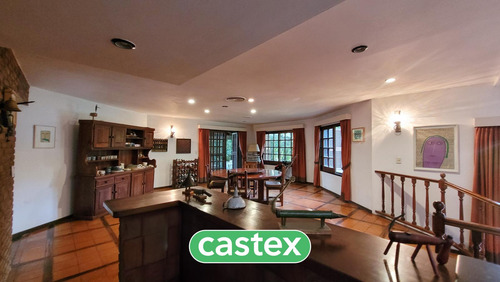 Casa En Venta En Los Lagartos C.c.