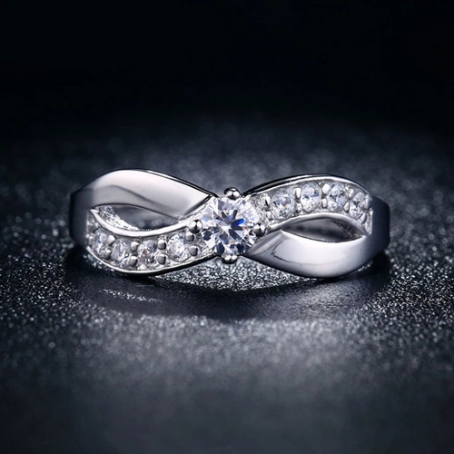 Imagen 2 de 4 de Fino Anillo De Compromiso Diseño Único Plata Pura 950