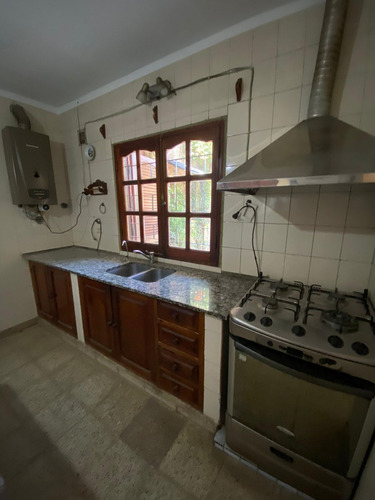 Venta Casa De 2 Dormitorios Bº Echeverria