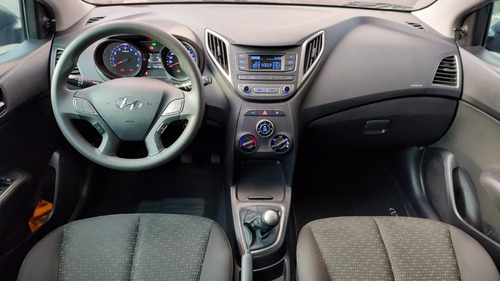 Imagem 11 de 16 de Hyundai Hb20 Comfort 2017 Completo