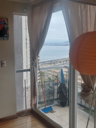 Departamento En Venta De 2 Dorm. En Coquimbo, Vista Al Mar