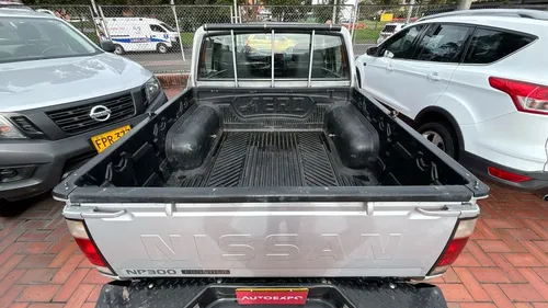 Nissan D22 Np 300 Dc 4x2 2015