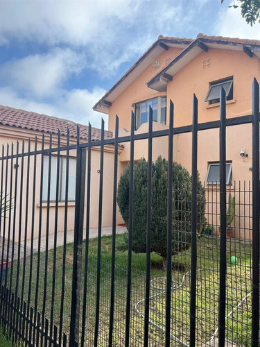 Se Vende Estupenda Casa Esquina Sector San Joaquin