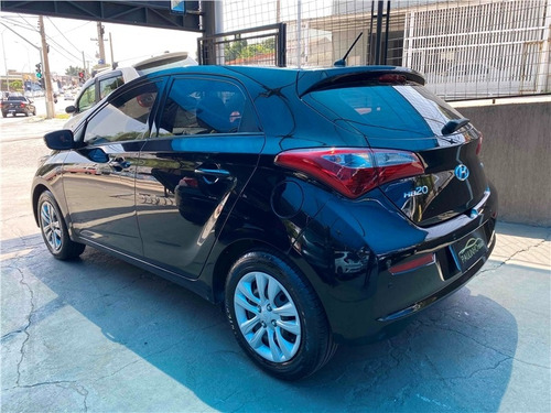 Imagem 4 de 8 de Hyundai Hb20 1.6 Comfort Plus 16v Flex 4p Manual