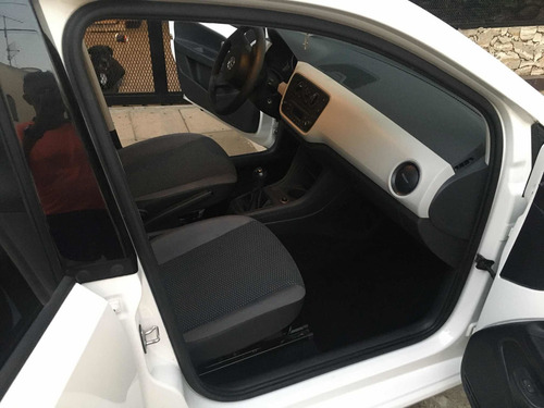 Volkswagen Up! 2016 1.0 Move Up! 75cv 5 P