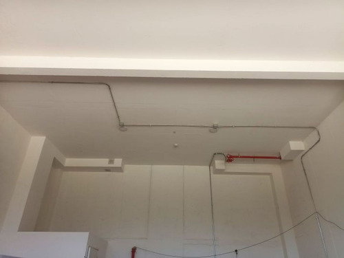 Arriendo Local Comercial 73,11 M2 Nivel Calle + Bodega De 22