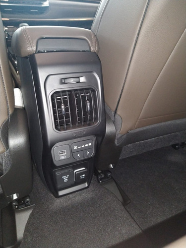 Imagen 5 de 12 de Jeep Commander Overland 4x4 At9 My22