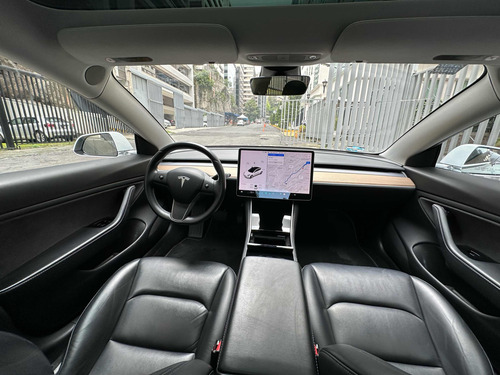 Tesla Model 3 Long Range