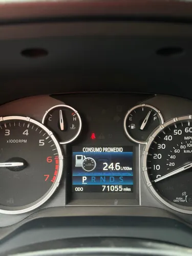 Toyota Tundra 5.7 Crewmax Platinum