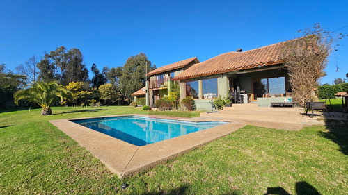 Vendo Parcela 5600 M2 Casa De 380m2 Condom. A 5 De Concón.