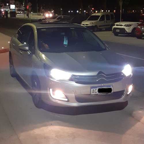 Citroën C4 Lounge 2017 1.6 Hdi 115 Feel Pack 10 Años