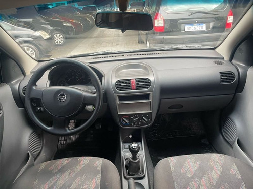 Chevrolet Corsa 1.8 Maxx Flex Power 5p