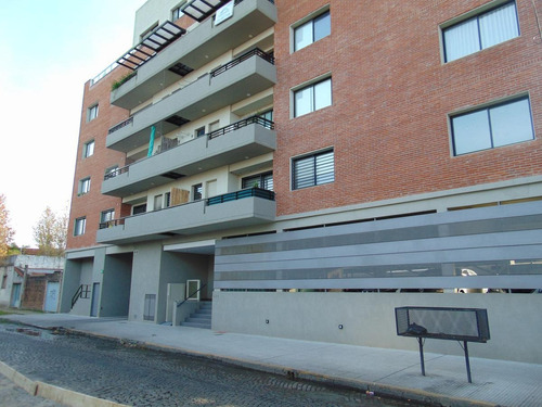 Imagen 22 de 28 de Venta 2 Amb C/ Cochera - 3 Años De Antigüedad - Tigre Centro