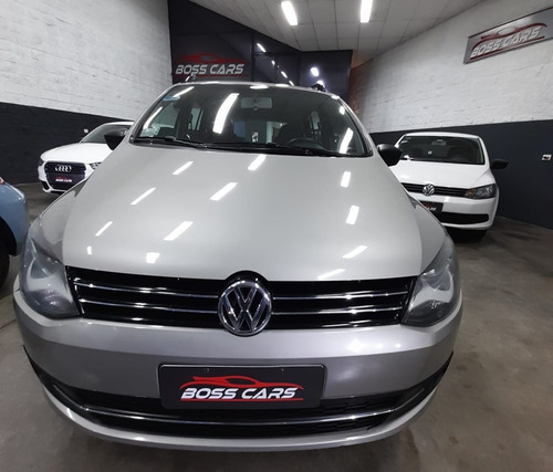 Volkswagen Suran 2013 1.6 Comfortline 101cv Gnc