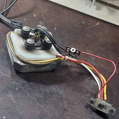 Imagem 7 de 9 de Motor Toca Discos Gradiente B25 B 25 Usado Original