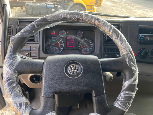 Vw 24280 Const 6x2 - 2015