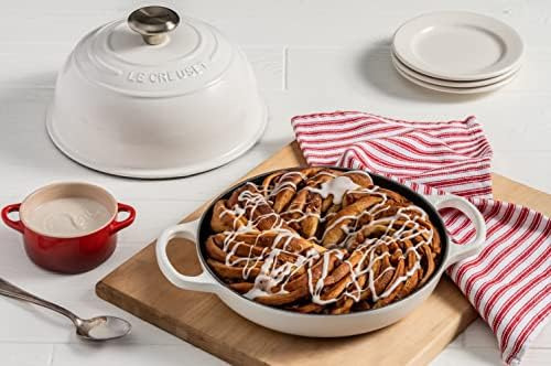Le Creuset Enameled Iron Bread Haven, Blanco, 1.75 Qt.