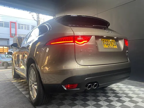 Jaguar F-PACE 2.0 Prestige At 2017