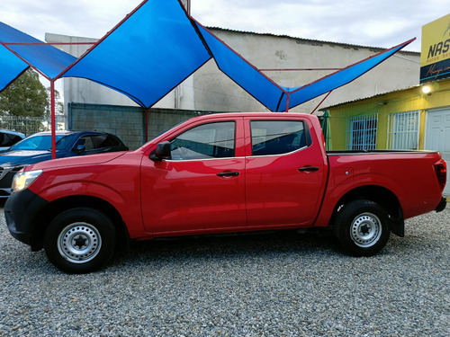Nissan NP300 2.5 Doble cabina SE paq seguridad