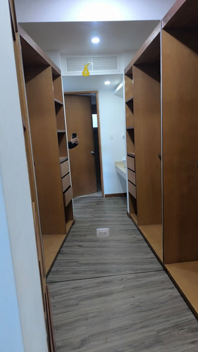 Alquiler / Campo Alegre/ 3 Habitaciones/ 3 Baños / Aquiler $ 2900