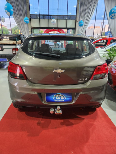 Chevrolet Onix 1.4 MPFI LT 8V FLEX 4P MANUAL