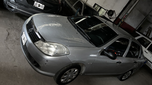 Renault Simbol Autentique 1.6 Pack Ii Chocado No Granizado