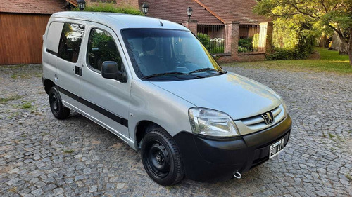 Peugeot Partner 1.6 Hdi Furgon Confort 5as 2016. Oportunidad