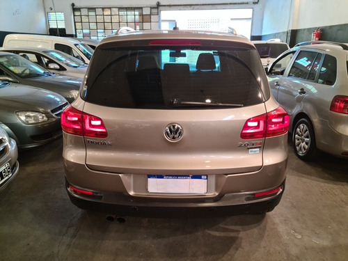Volkswagen Tiguan 2.0 Sport & Style Tsi 200cv 2014