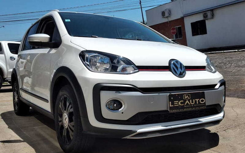 Imagem 11 de 13 de Volkswagen Cross Up 1.0 T. Flex 12v 5p 2018