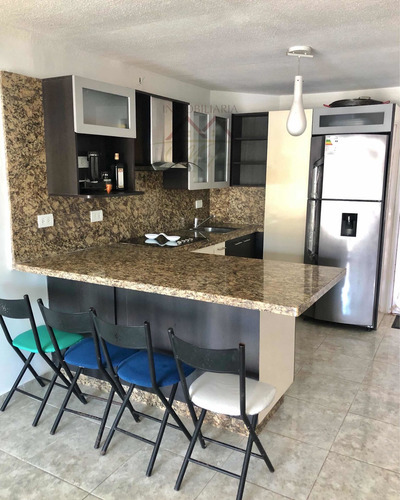 Imagen 2 de 14 de Apartamento 71mts. 2 Habs/2 Baños. Excelente Ubicación.