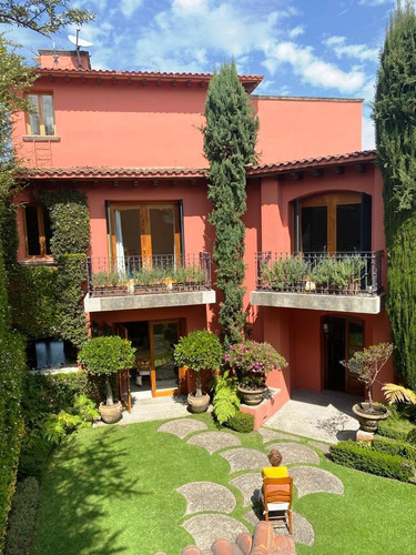 Bosque De Bugambilias, Excelente Casa En Venta. Hermoso Jardín. Baja De Precio