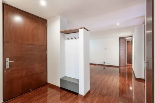 Apartamento En Venta En Chicó Navarra. Cod V7943